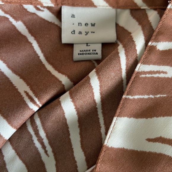 A New Day zebra print Women's multi Blouse - Picture 4 of 4